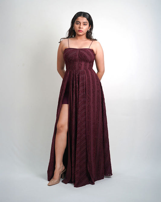 Iconic Mesh gown maroon
